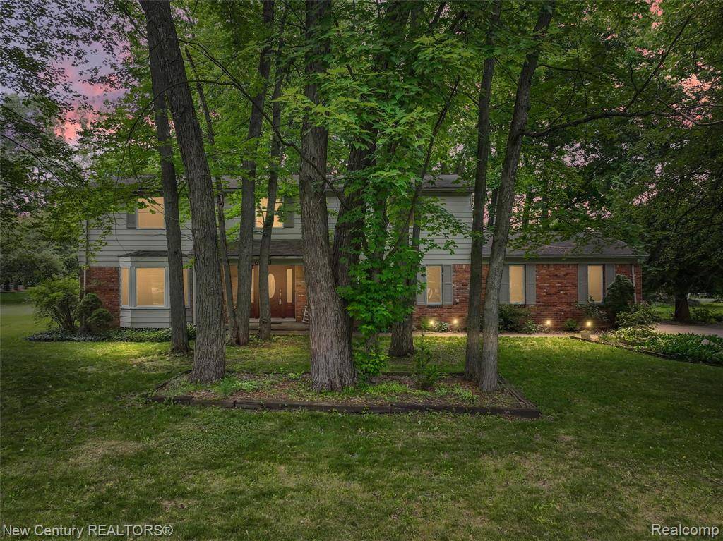 Troy, MI 48098,6750 LIMERICK Lane
