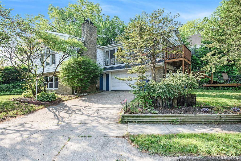 Grand Rapids, MI 49506,1211 PLYMOUTH Avenue SE