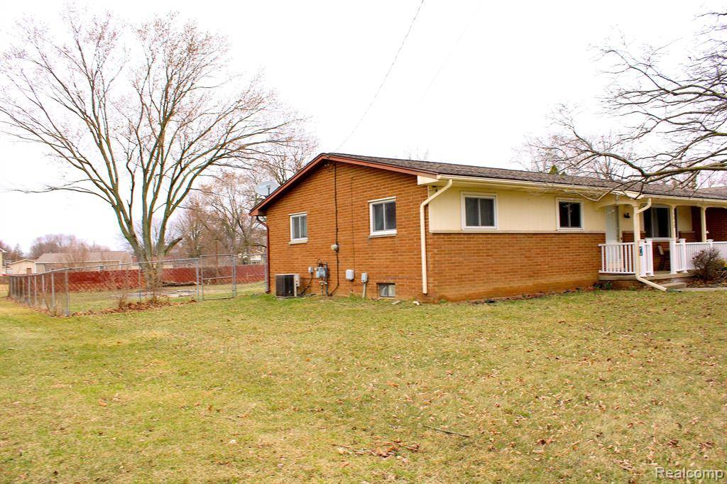 Flint Twp, MI 48473,5068 MONTICELLO Drive