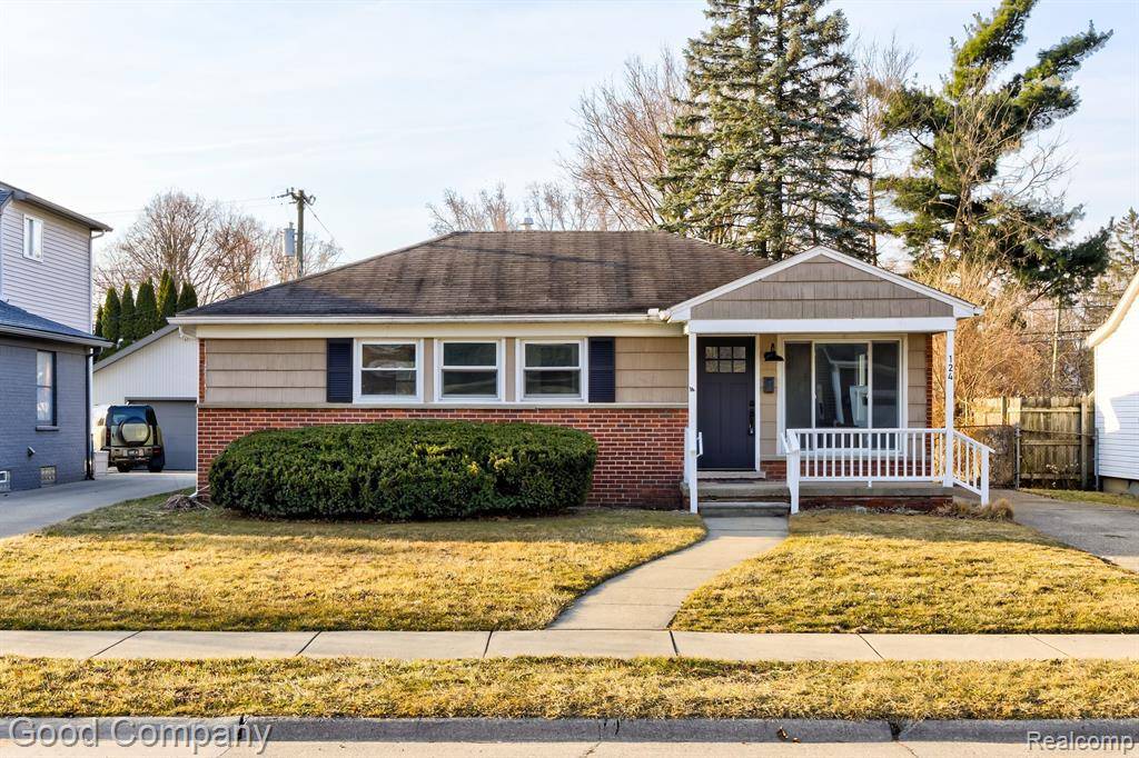 Royal Oak, MI 48073,124 WOODLAWN Avenue