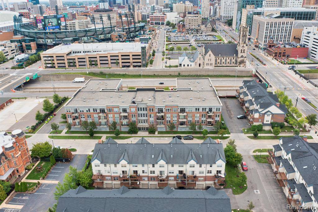 Detroit, MI 48201,69 WINDER Street 75