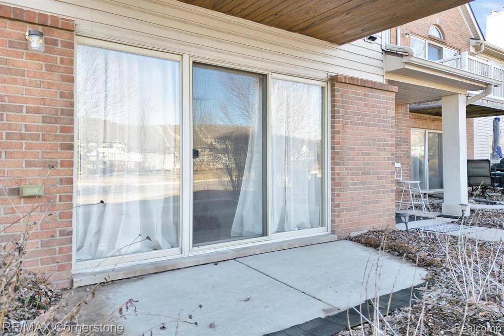 Westland, MI 48185,352 BROOKFIELD Drive