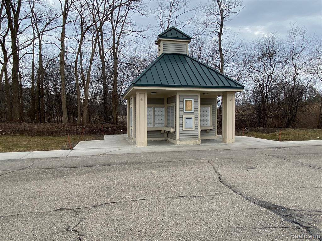 Grand Blanc Twp, MI 48439,14306 PINEHURST Lane