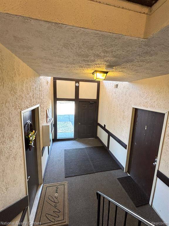 Warren, MI 48091,4961 E 10 MILE Road 8