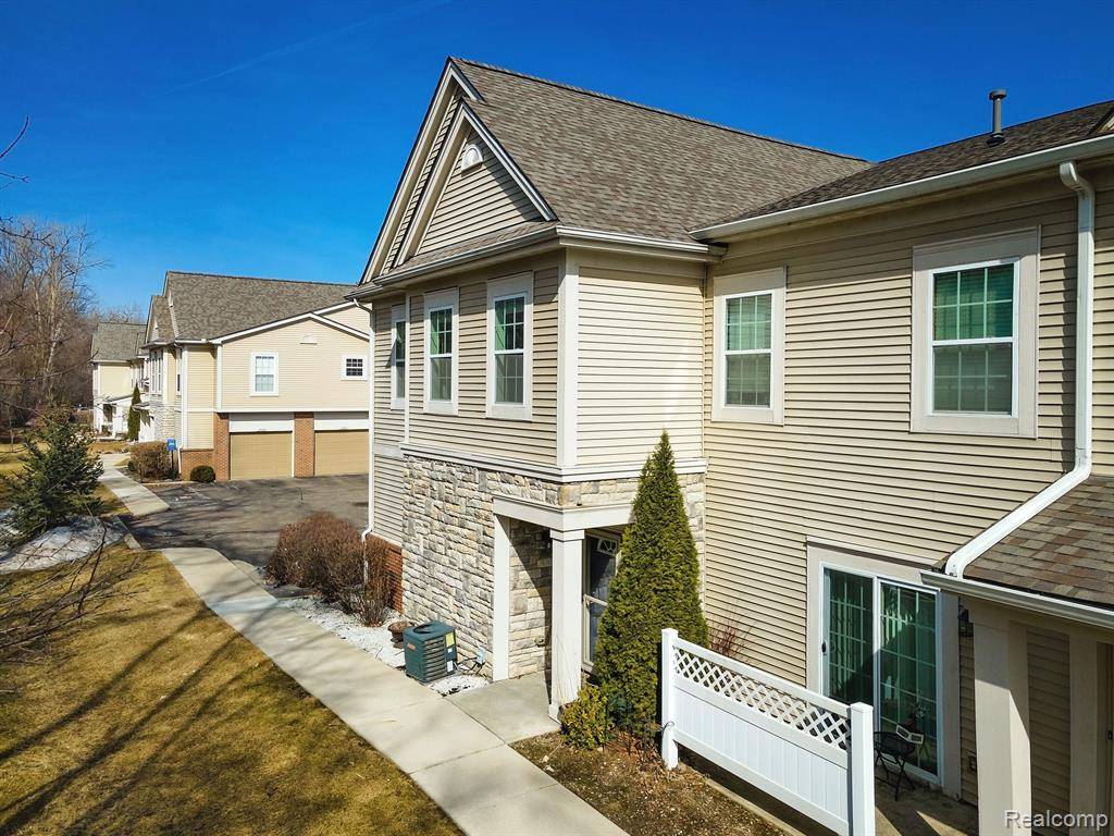 Harrison Twp, MI 48045,25870 MARITIME Circle S