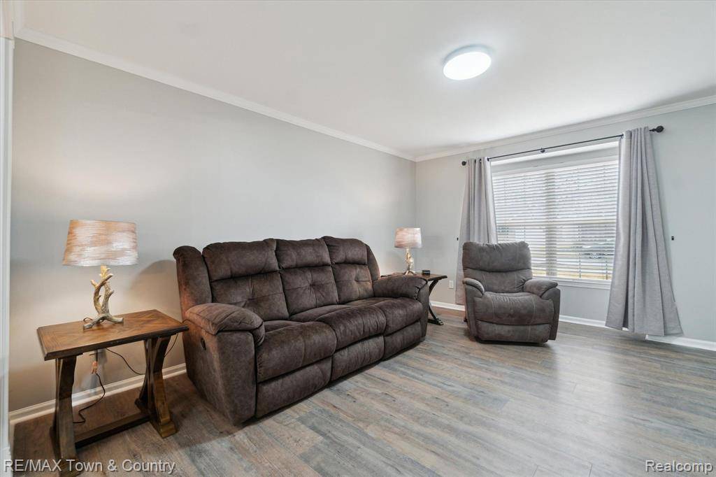 Grand Blanc Twp, MI 48439,7490 WATERFALL Drive