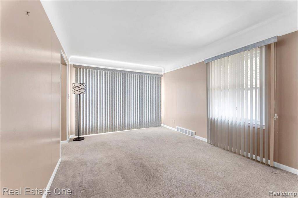 Redford Twp, MI 48239,11323 Fenton