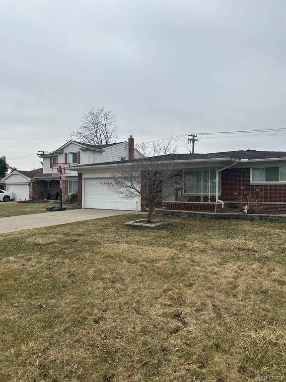 Sterling Heights, MI 48312,33147 CHATSWORTH Drive