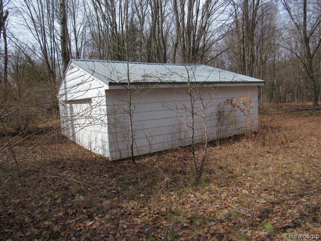 Surrey Twp, MI 48632,5892 WOODLAND Drive