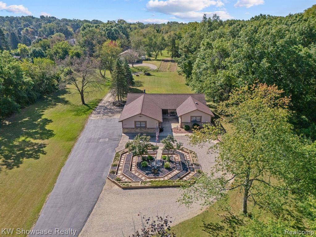 Highland Twp, MI 48356,766 WHITE HOUSE Drive