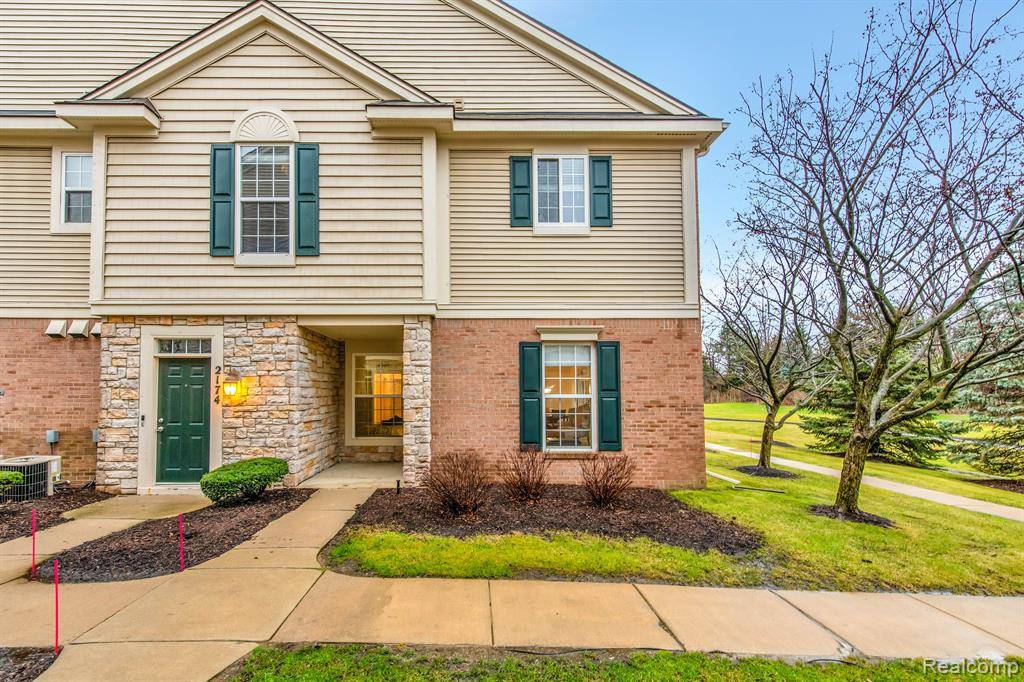 Canton Twp, MI 48188,2192 PINECROFT Drive