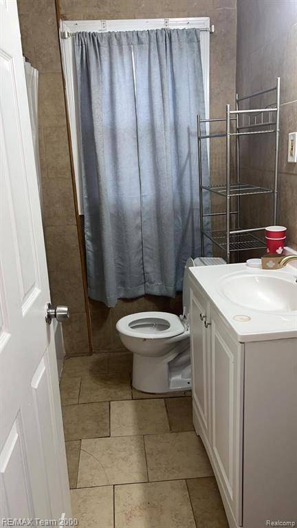 Dearborn Heights, MI 48125,26180 Powers Avenue