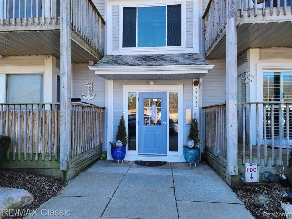 Harrison Twp, MI 48045,37512 JEFFERSON Avenue Unit# 301