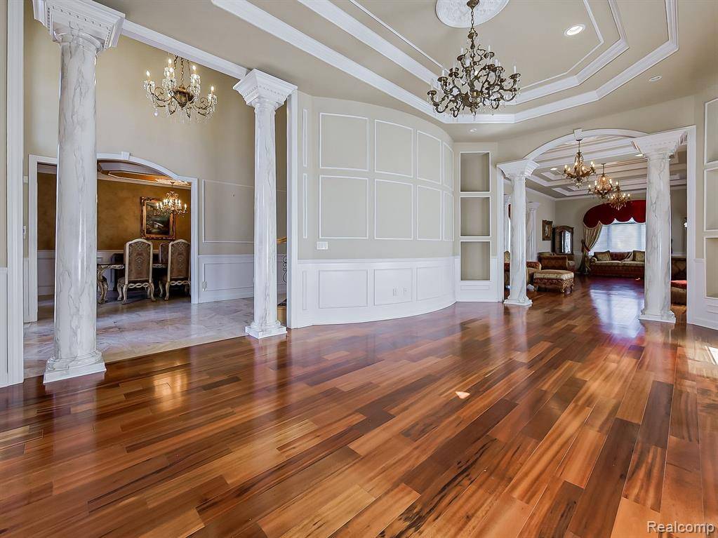 West Bloomfield Twp, MI 48322,6265 BRANFORD Drive