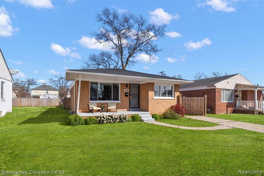 Royal Oak Twp, MI 48220,20850 GLEN LODGE Road