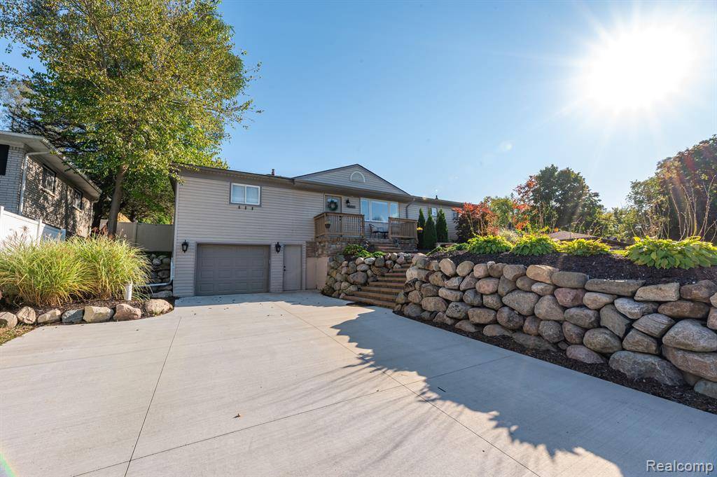 Independence Twp, MI 48346,6665 LAURELTON