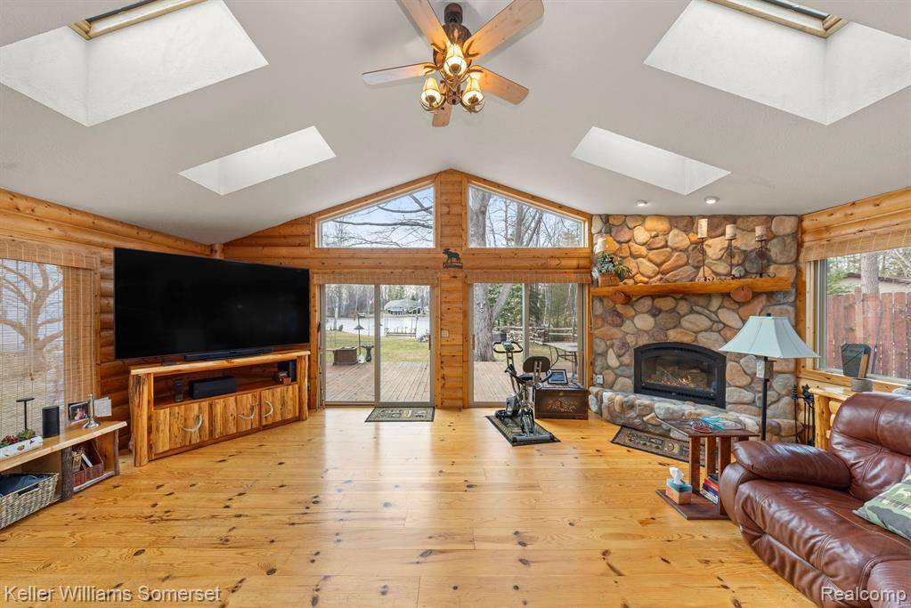 Denton Twp, MI 48651,104 HAZELWOOD Drive