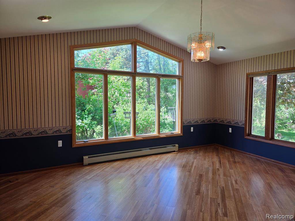 Brighton Twp, MI 48114,3380 WATERSEDGE Drive
