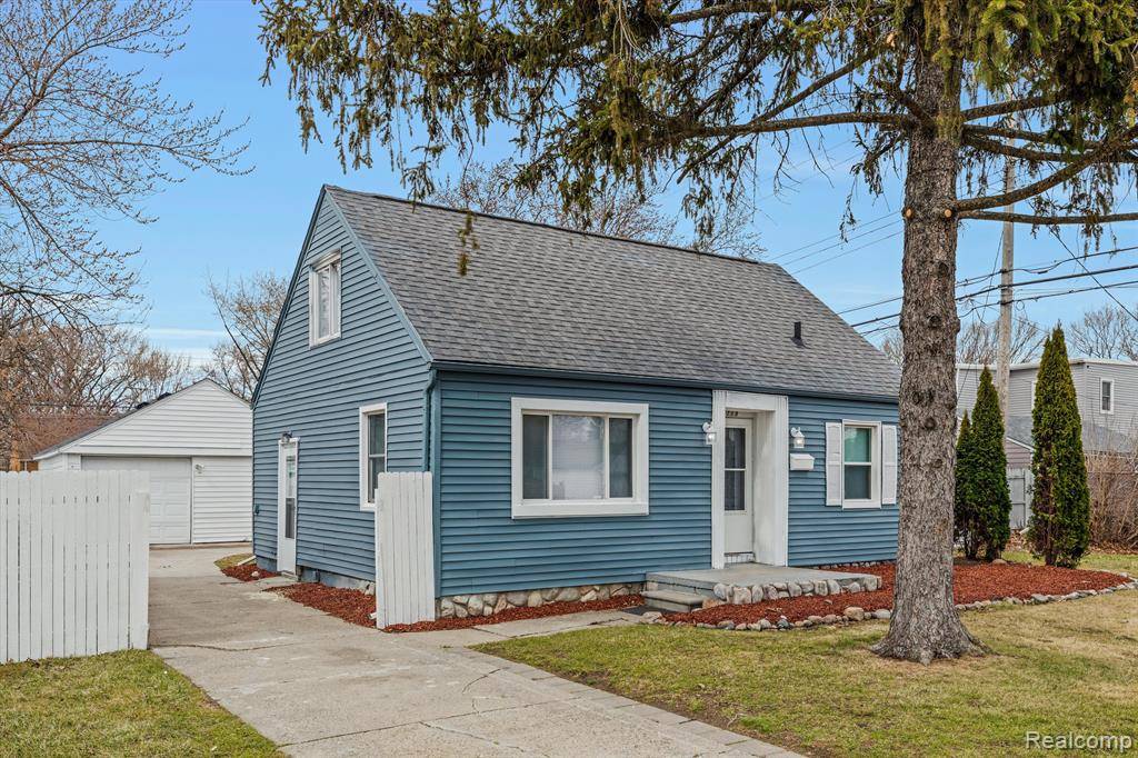 Roseville, MI 48066,25289 PACKARD Street