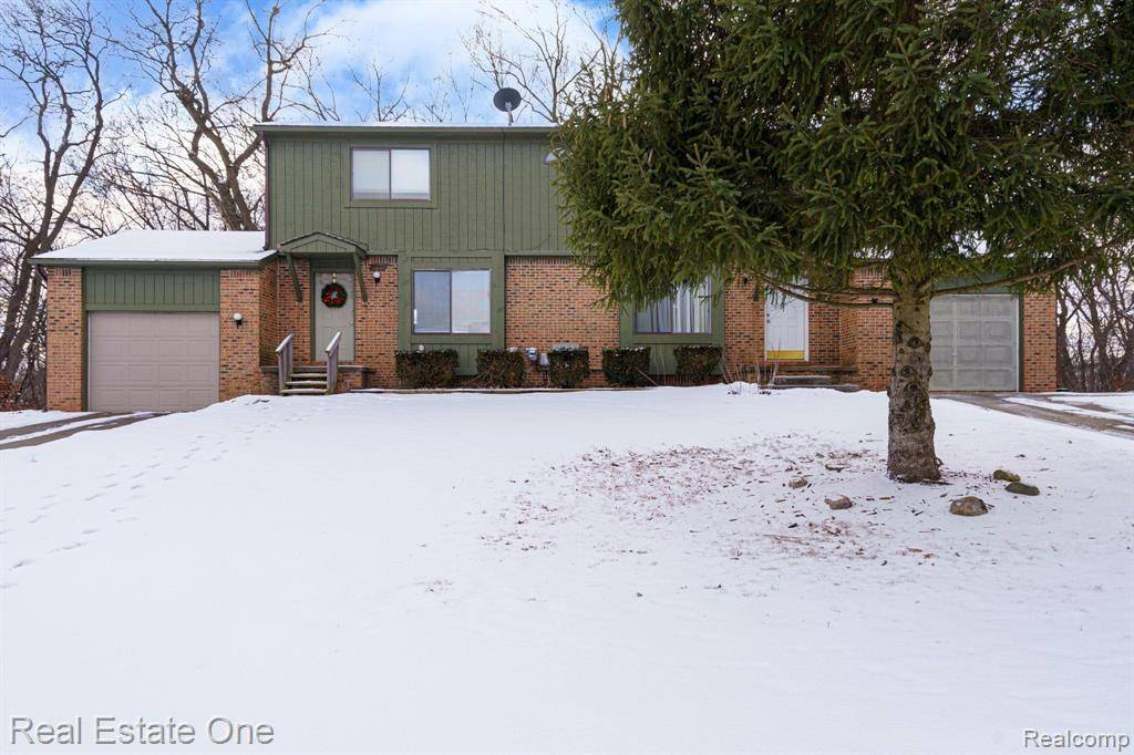 White Lake Twp, MI 48386,223 SUMMIT Ridge