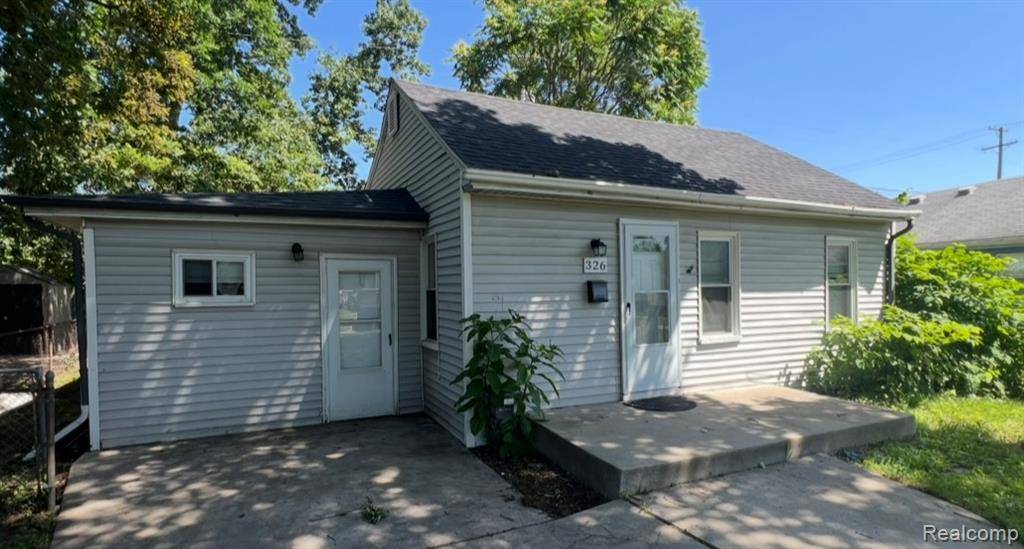 Hazel Park, MI 48030,326 W Granet Avenue