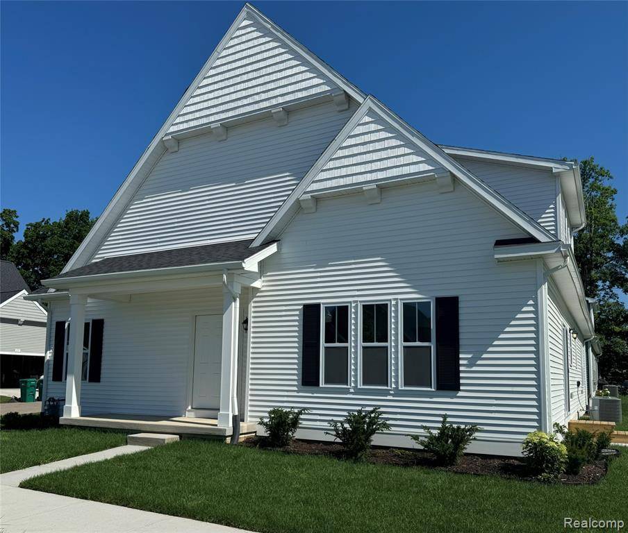 Howell, MI 48855,400 DORCHESTER Drive