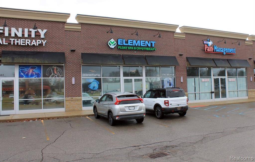 Westland, MI 48185,36403 Warren Road 36423