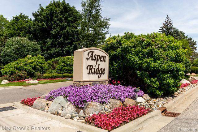 West Bloomfield Twp, MI 48322,6337 N ASPEN RIDGE Boulevard