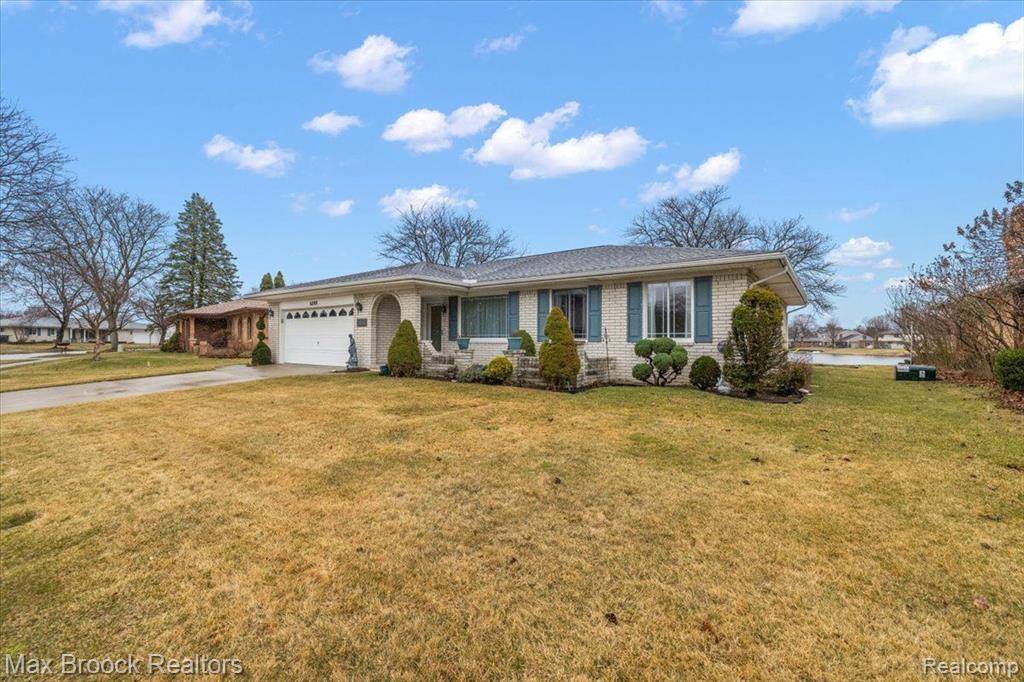 Troy, MI 48085,6288 CRESCENT WAY Drive