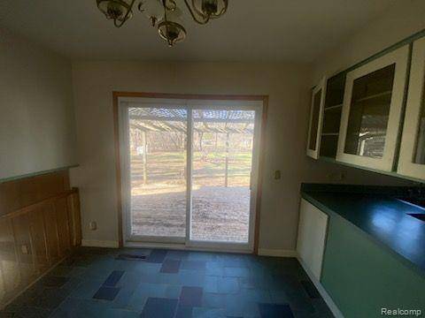 Burton, MI 48509,6111 WOODMOOR Drive