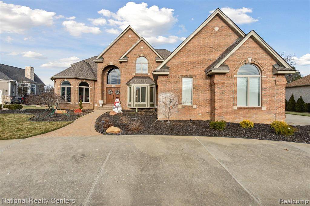 Highland Twp, MI 48357,256 Inverness