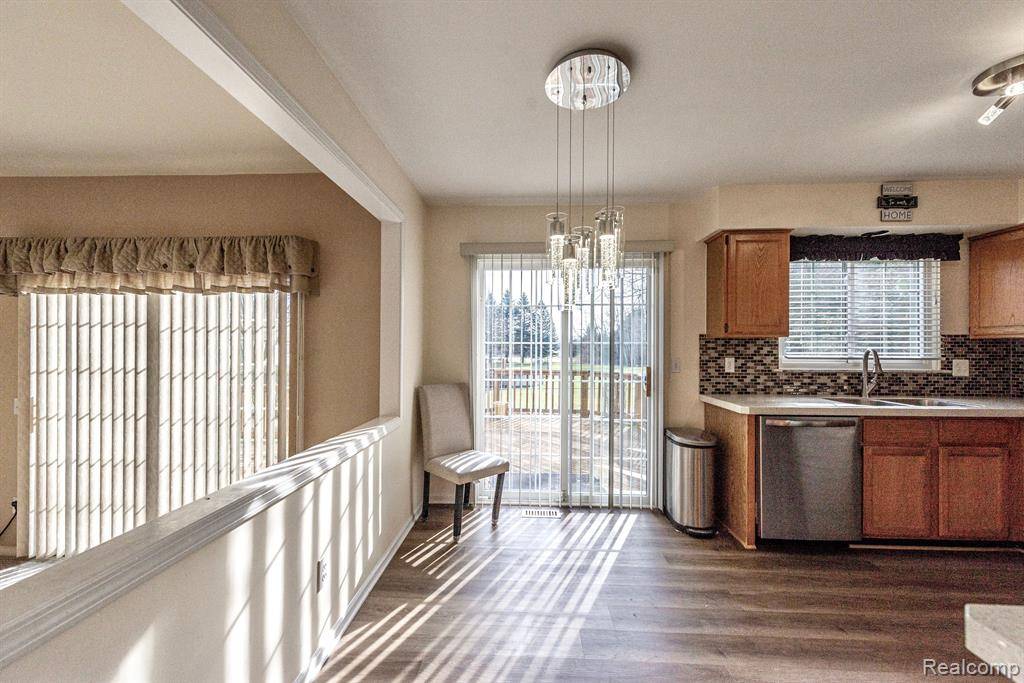 Orion Twp, MI 48360,3023 HOLBEN Drive