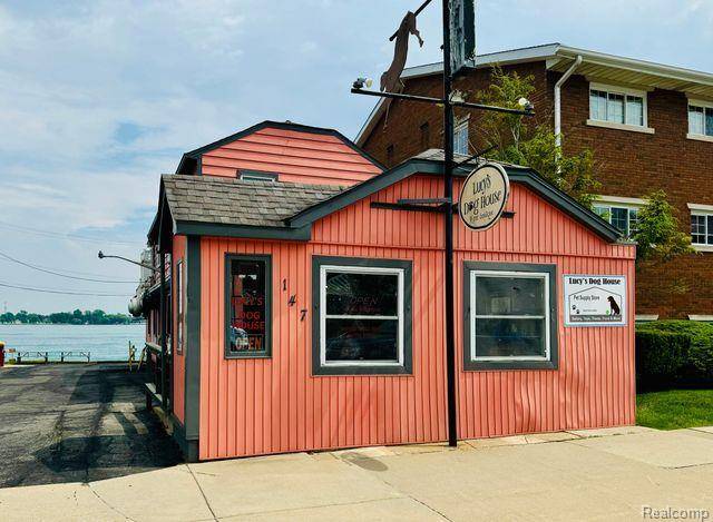 Marine City, MI 48039,147 S WATER Street