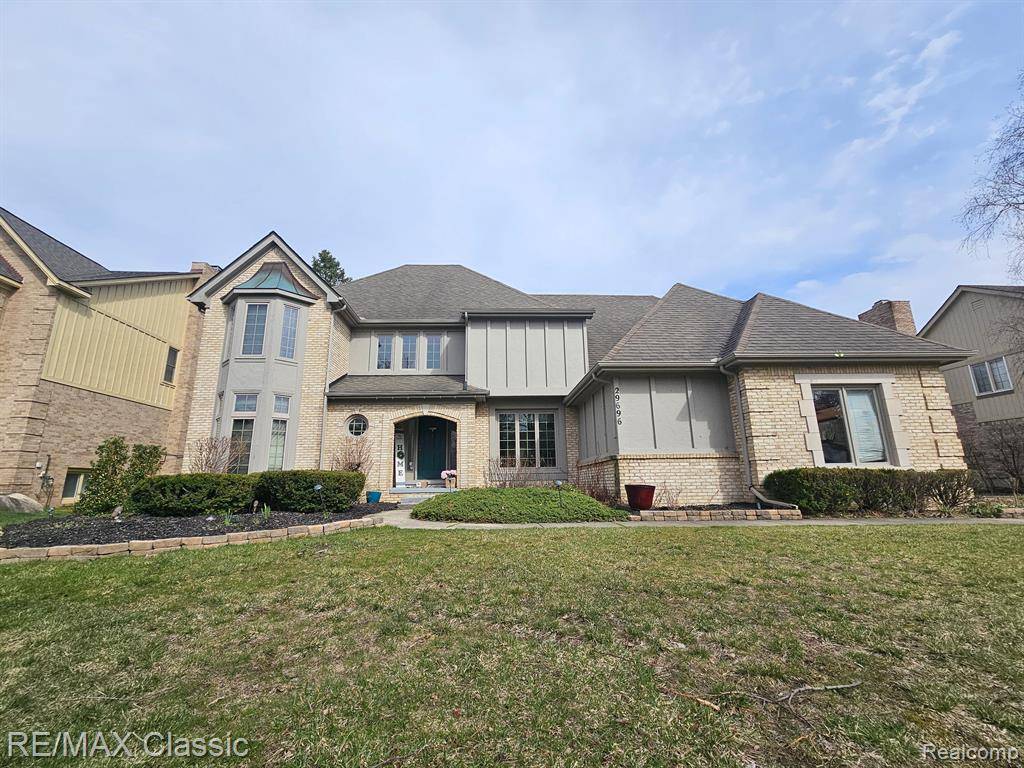 Farmington Hills, MI 48331,29696 HARROW Drive