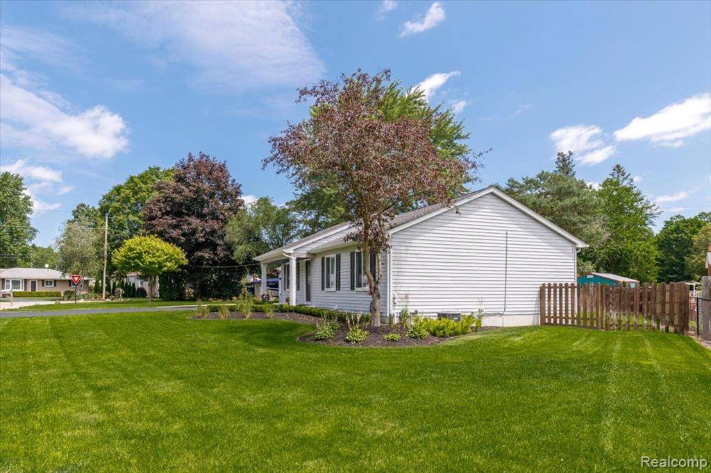 Waterford Twp, MI 48329,3162 CELIA