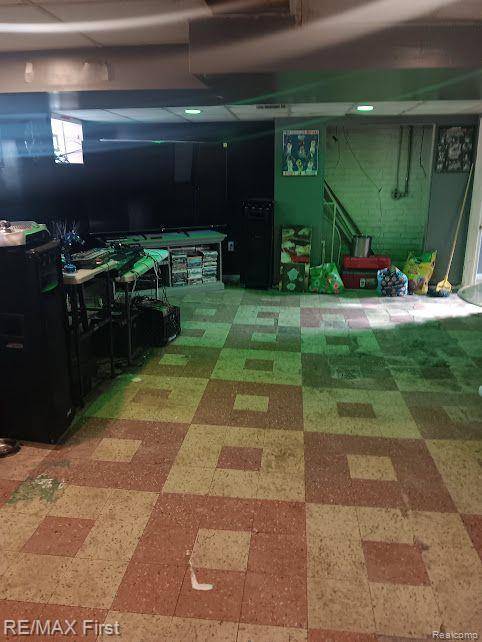 Detroit, MI 48213,5953 LAKEVIEW Street