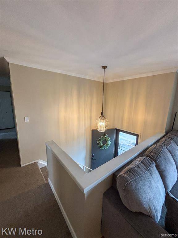 Troy, MI 48083,2830 ROUNDTREE Drive