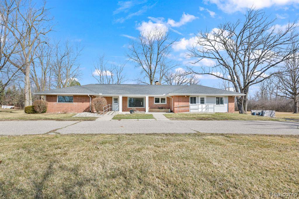 Rochester Hills, MI 48307,650 GRACE Avenue