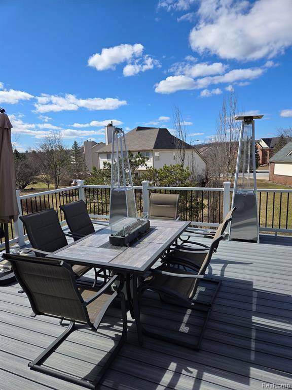 Ann Arbor, MI 48104,1690 MEADOWSIDE Drive