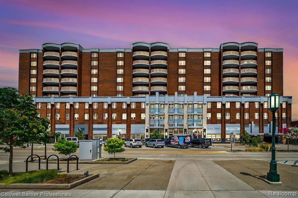 Birmingham, MI 48009,411 S OLD WOODWARD Avenue 805