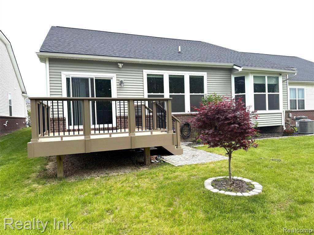Canton Twp, MI 48188,47653 FOWLER CREEK Drive