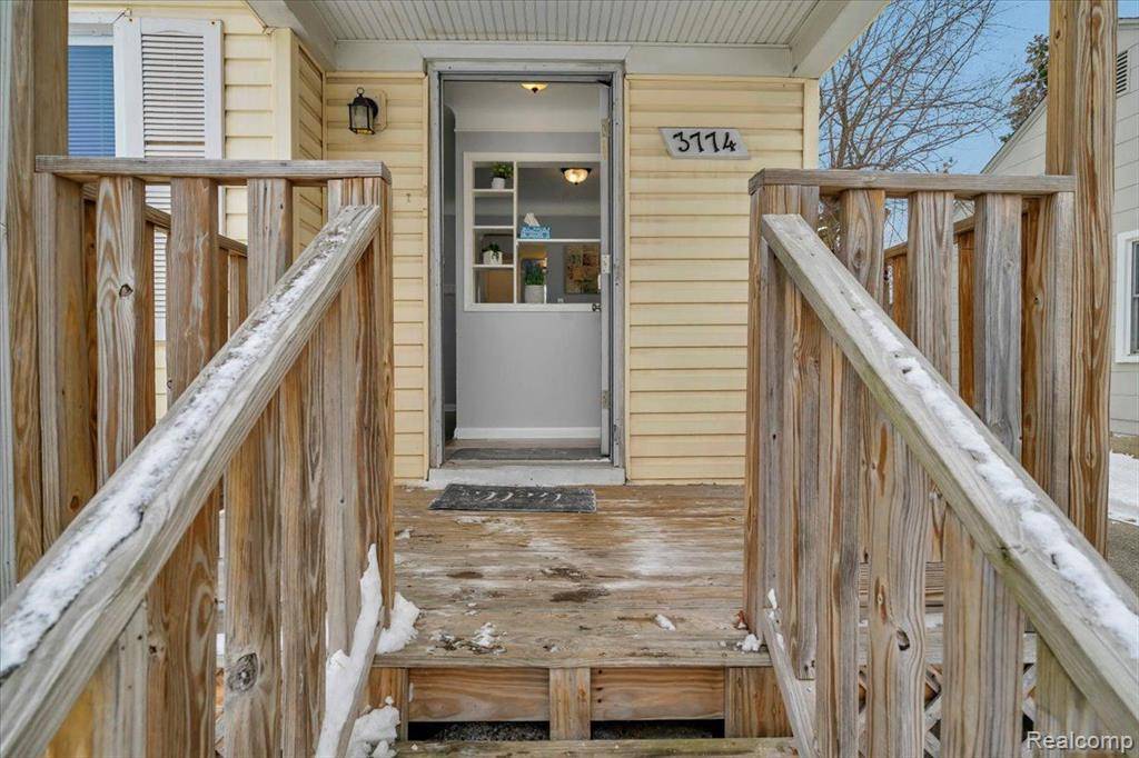Berkley, MI 48072,3774 GREENFIELD Road