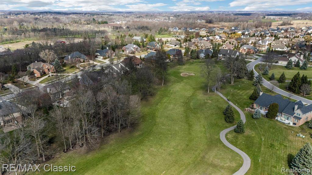 Lyon Twp, MI 48178,23763 POINT O WOODS Court