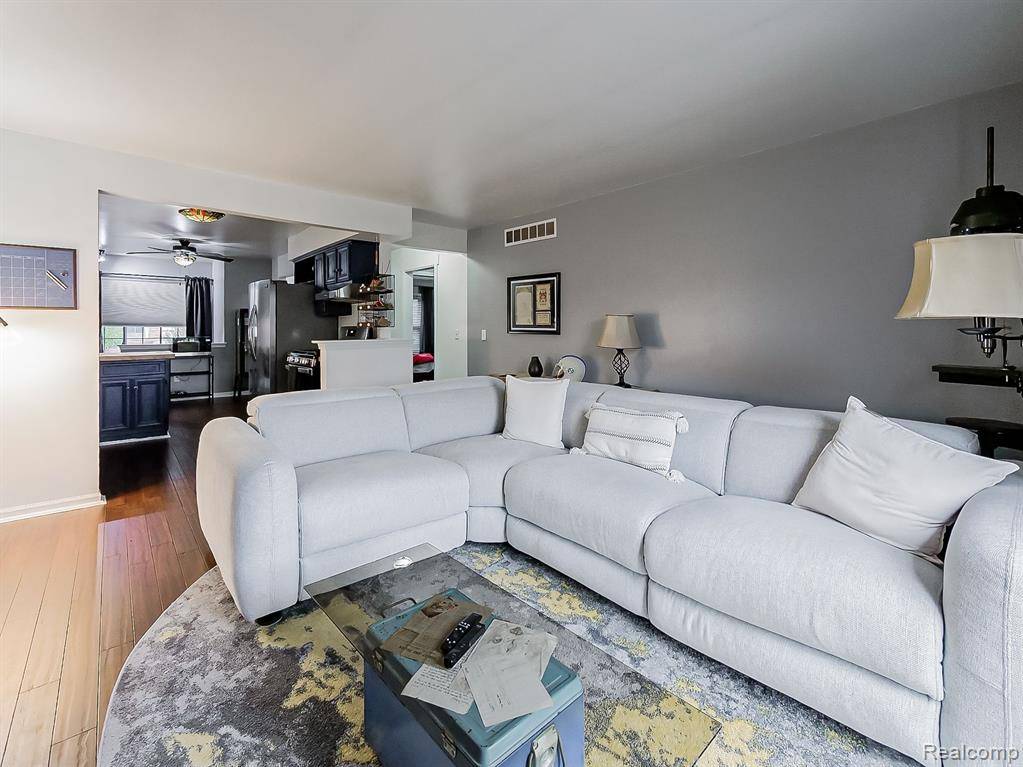Washington Twp, MI 48094,11542 LYNHURST Drive