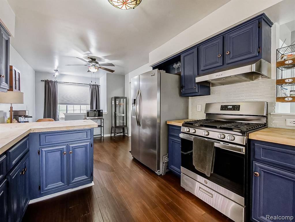 Washington Twp, MI 48094,11542 LYNHURST Drive