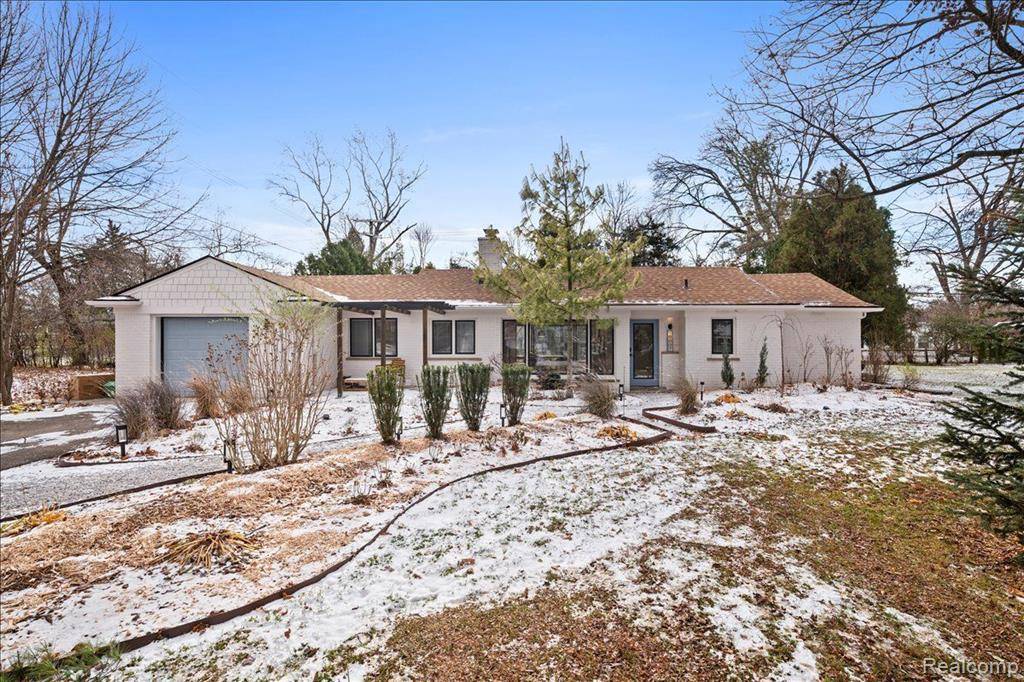 Beverly Hills Vlg, MI 48025,16007 E MADOLINE Street