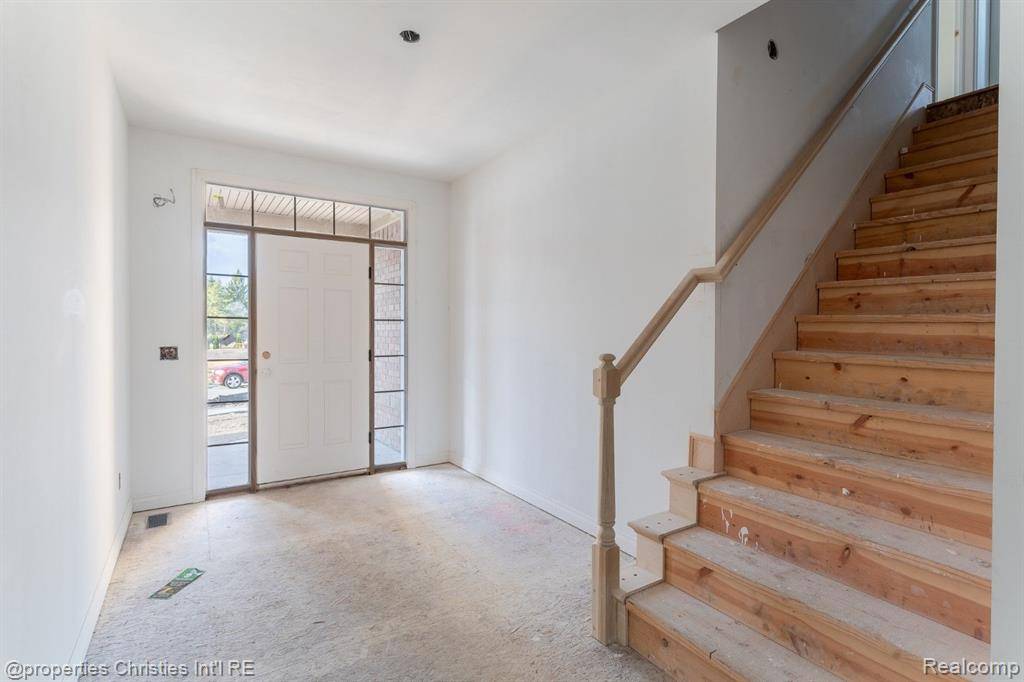 Wixom, MI 48393,3201 ROMA COURT