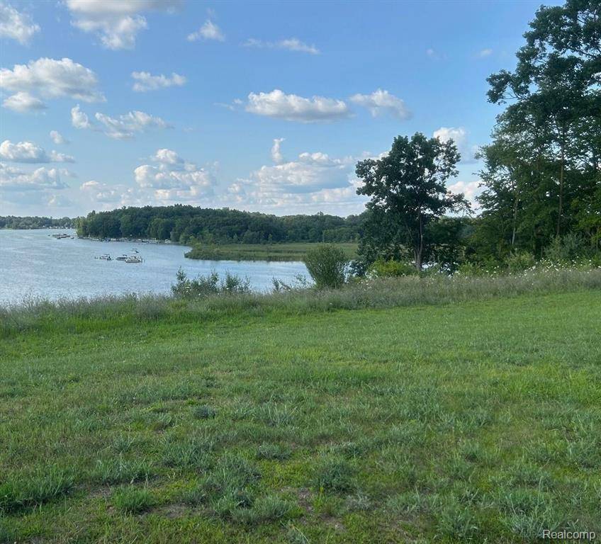 Norvell Twp, MI 49230,120 BLOOMFIELD  Boulevard