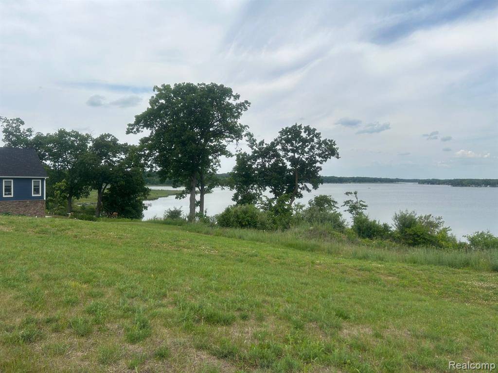 Norvell Twp, MI 49230,120 BLOOMFIELD  Boulevard