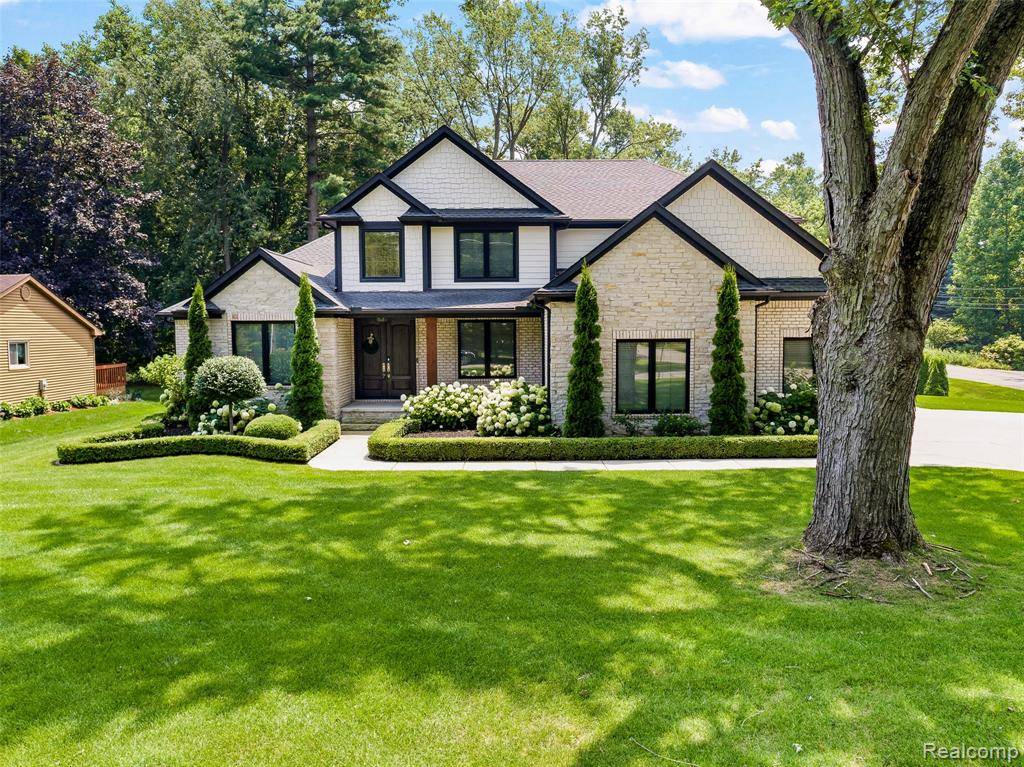 Farmington Hills, MI 48336,29135 SCOTTEN Street